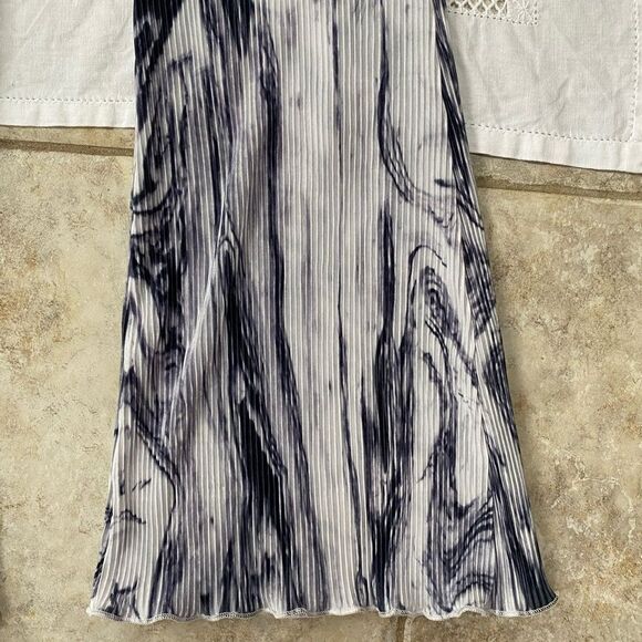 NWT Nasty Gal Tie Dye Print Plisse High Waisted Flare Pants - Picture 10 of 12